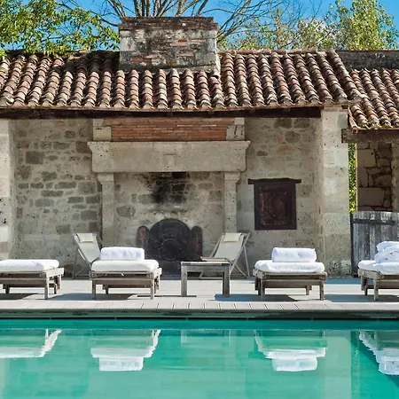 Chateau La Colombie Saint-Caprais-de-Lerm