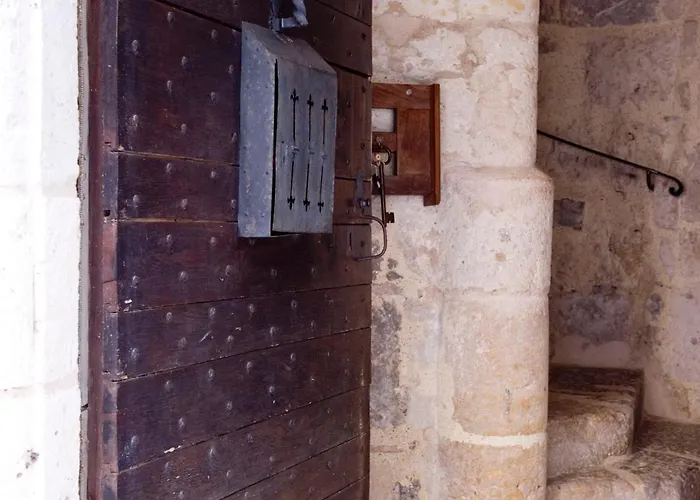 Chateau La Colombie * Saint-Caprais-de-Lerm